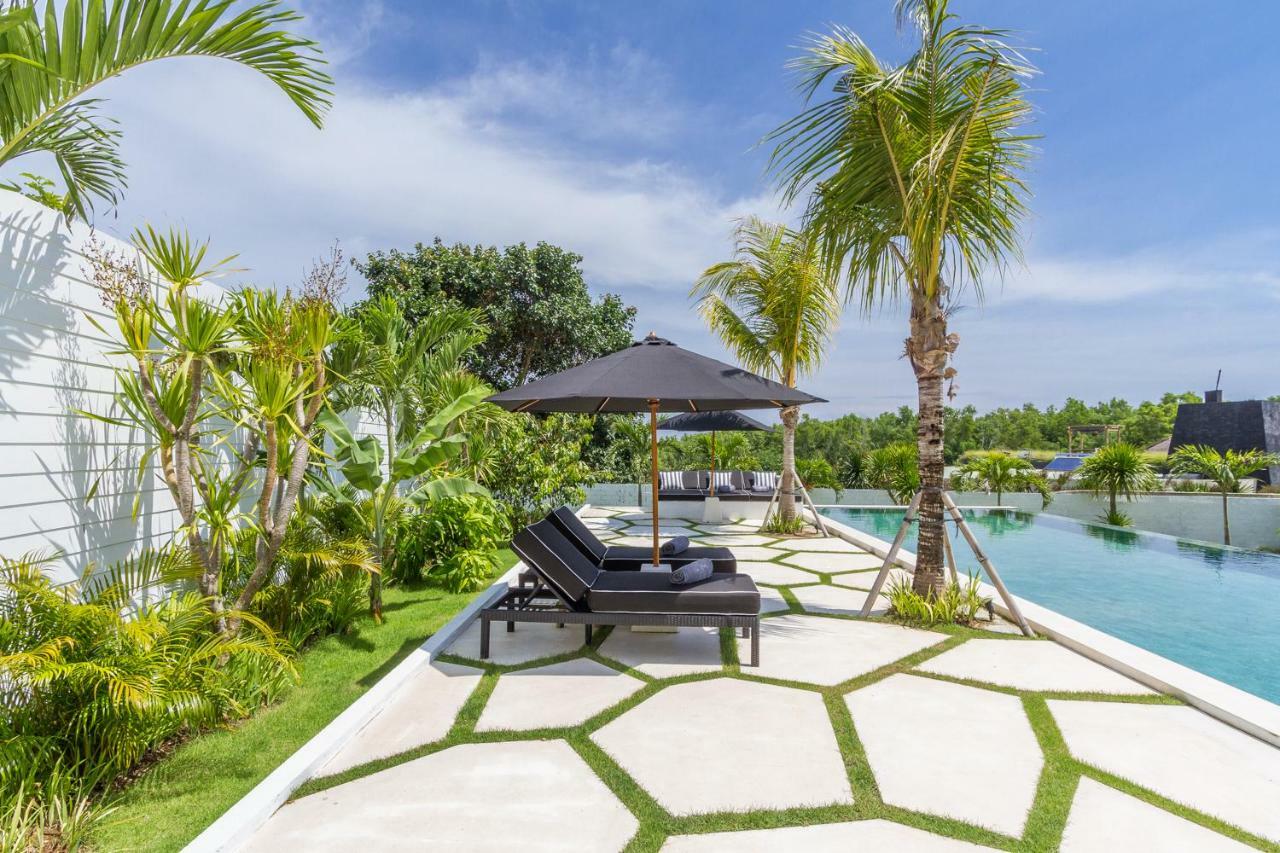 Villa Kusuma - Luxury Sea View 5 Bedroom Villa Close To Savaya 울루와뚜 외부 사진