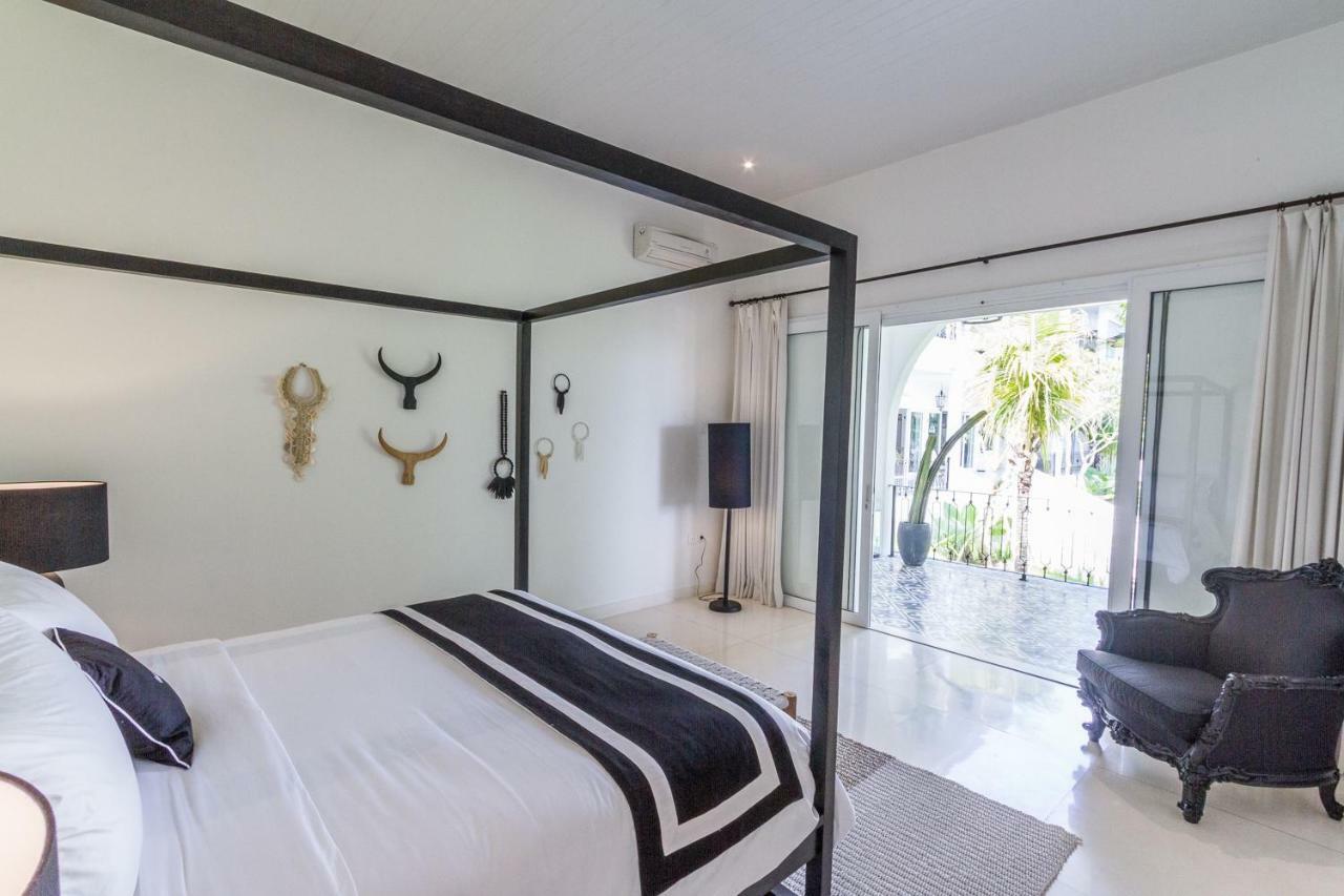 Villa Kusuma - Luxury Sea View 5 Bedroom Villa Close To Savaya 울루와뚜 외부 사진