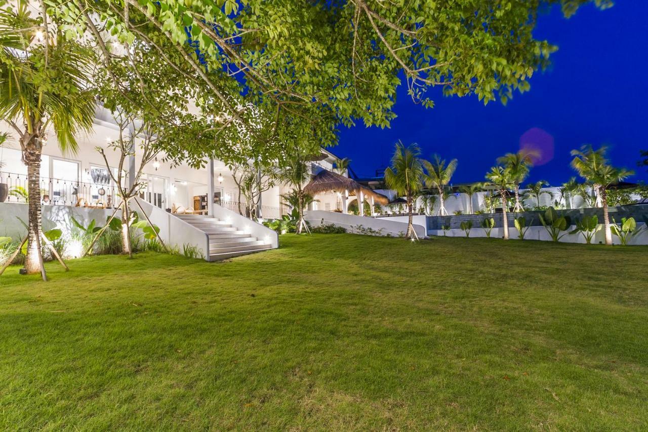Villa Kusuma - Luxury Sea View 5 Bedroom Villa Close To Savaya 울루와뚜 외부 사진