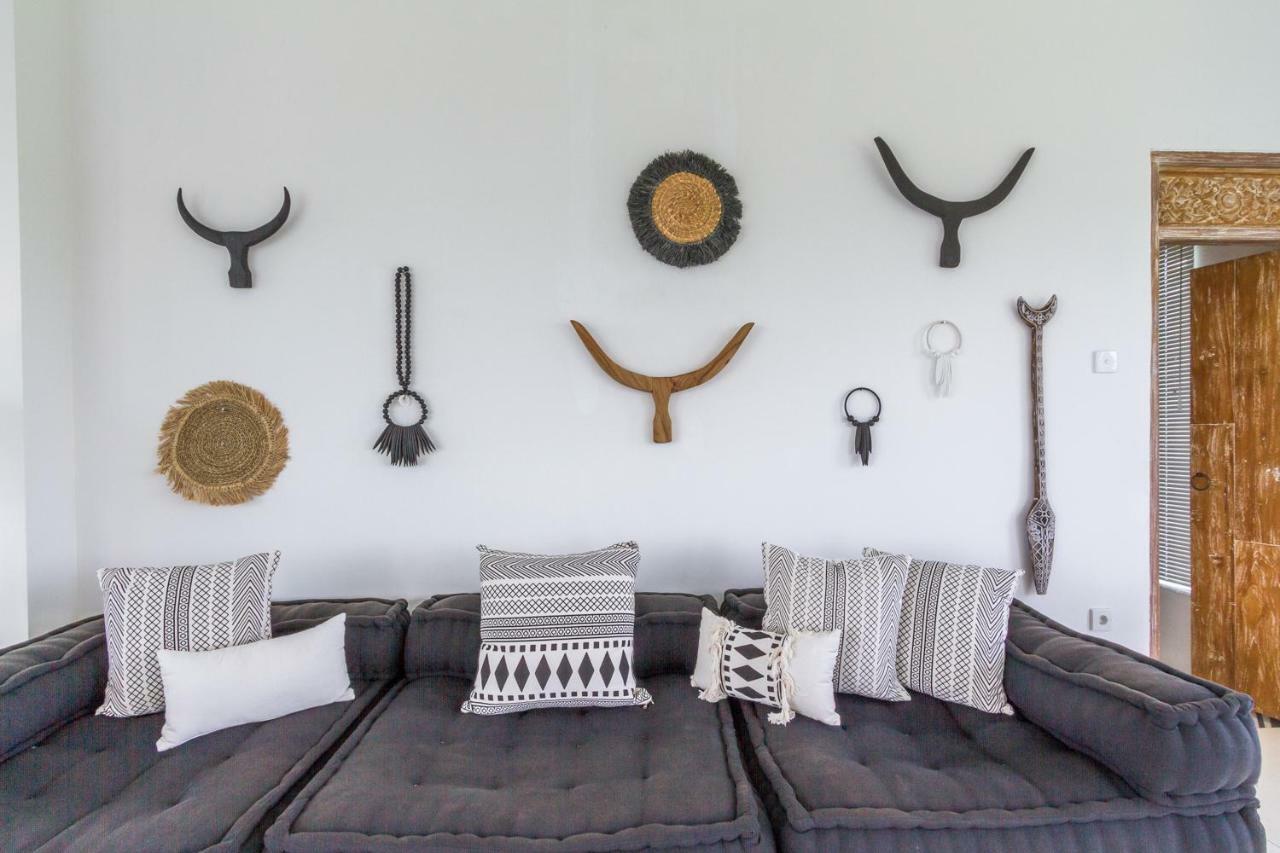 Villa Kusuma - Luxury Sea View 5 Bedroom Villa Close To Savaya 울루와뚜 외부 사진