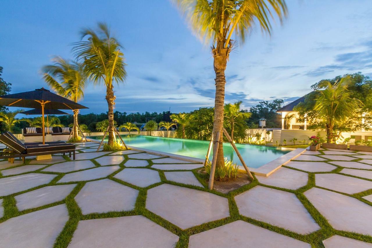 Villa Kusuma - Luxury Sea View 5 Bedroom Villa Close To Savaya 울루와뚜 외부 사진